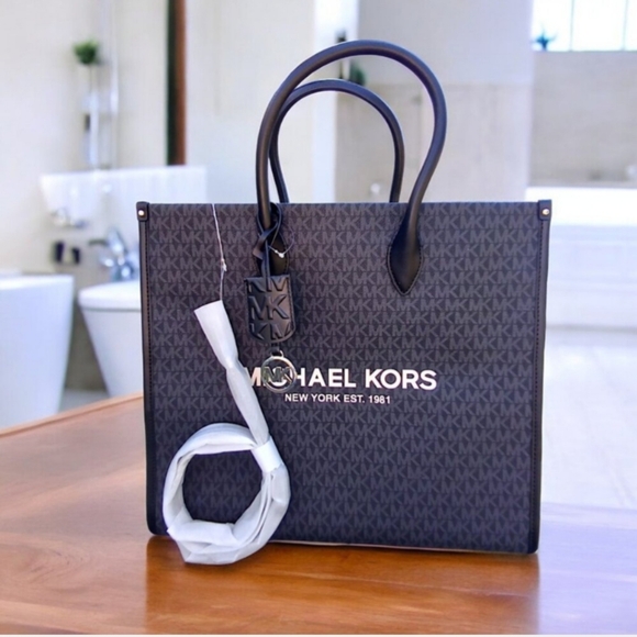 NWT -Micheal Kors Mirella XL Tote Black & Grey Monogram - Picture 1 of 11